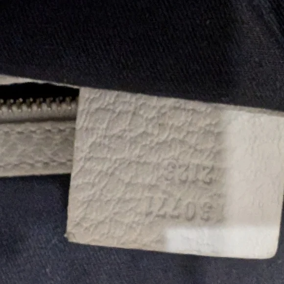 Gucci Sherry Vintage White Leather Hobo Bag - Picture 9 of 13